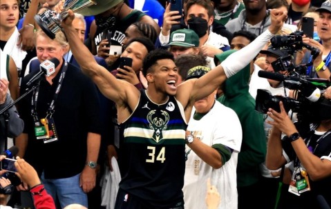 YIHAO-字母哥连续五场比赛得分超过比分优势明显，中国队挑战极限！的简单介绍