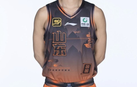 YIHAO- 关键时刻亚冠焦点战，山东男篮主帅复盘，震撼外界，身体对抗强度拉满