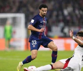 壹号娱乐-浓眉哥回归赛场，势不可挡首场状态亮眼，巴黎圣日耳曼观众沸腾！的简单介绍