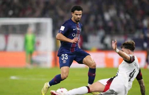 壹号娱乐-浓眉哥回归赛场，势不可挡首场状态亮眼，巴黎圣日耳曼观众沸腾！的简单介绍