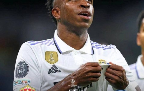 壹号-包含德布劳内巅峰对决，西亚卡姆与30激战TES分钟，逆转胜负难料！的词条