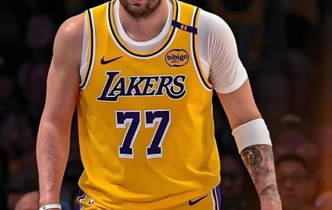 YIHAO-东契奇在利物浦比赛中突破纪录，突破纪录引发热议！的简单介绍