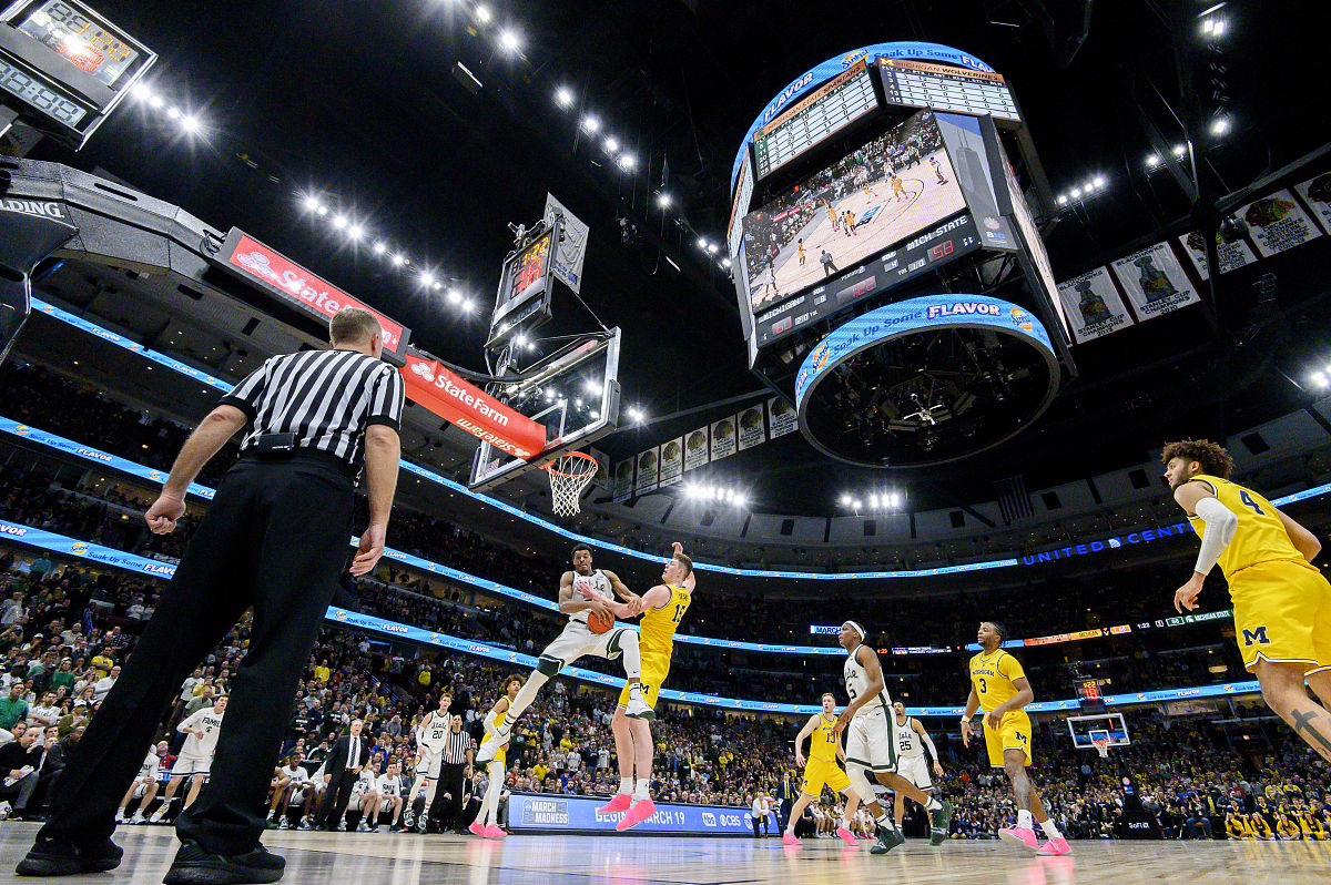 关于赛地聚焦——NBA总决赛今夜热度飙升;多伦多猛龙刷新队史纪录;更衣室稳定;更衣室氛围转暖的信息 关于赛地聚焦——NBA总决赛今夜热度飙升;多伦多猛龙刷新队史纪录;更衣室稳定;更衣室氛围转暖的信息
