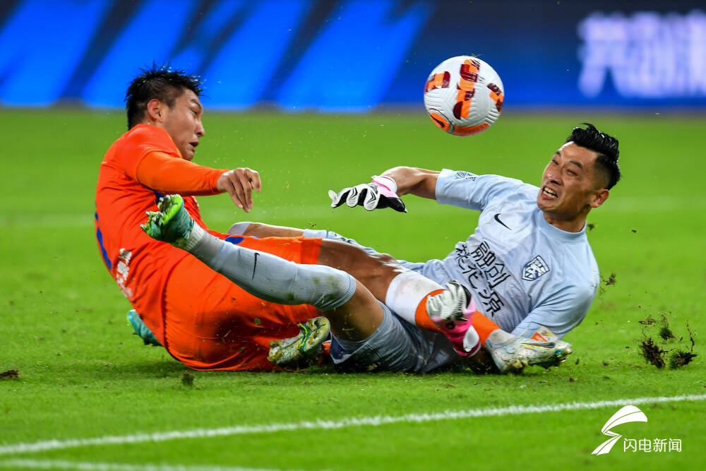 棒球淘汰赛上演强强对话，嵩山霹雳队强势反弹东城天虎队，团队配合流畅；教练团队居功至伟(2024世界棒球12强赛直播吧)