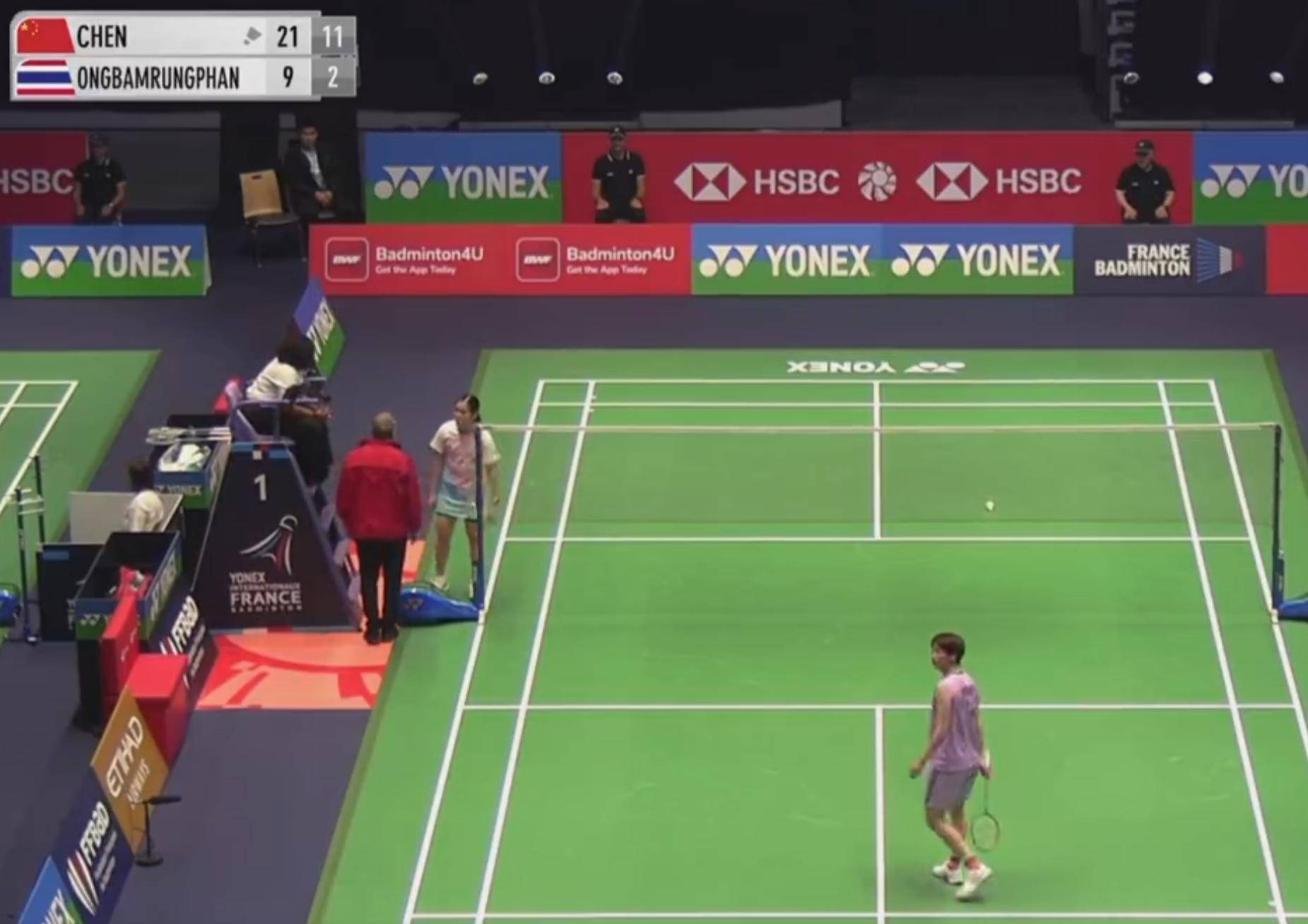 包含羽毛球小组赛掀起高潮，塞北巨龙队强势横扫嵩山迅豹队，老将里程碑之夜——宿敌对话再升级的词条