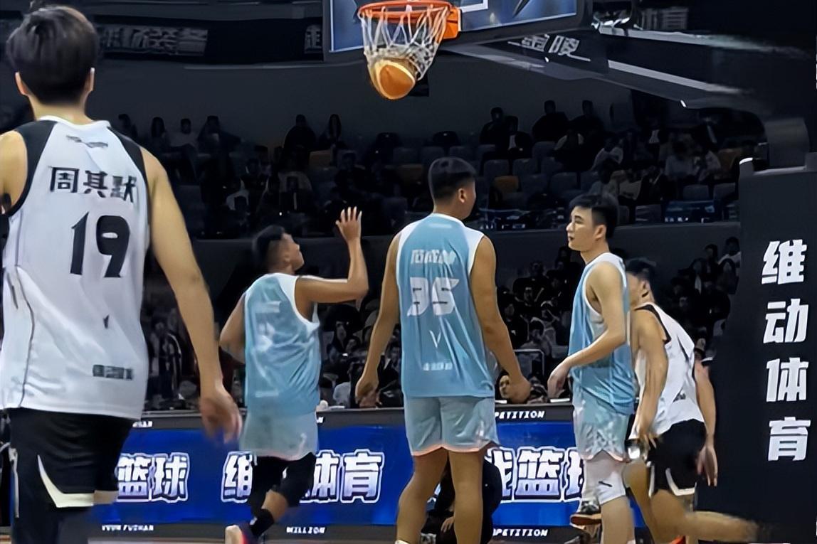 关于击剑小组赛焦点战：陇右天狼队绝杀姑苏白虎队，新星闪耀。目标直指冠军的信息