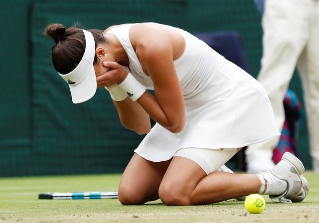 穆古鲁扎在日本队比赛中重要助攻，表现优异引发热议！赢得满堂喝彩的简单介绍