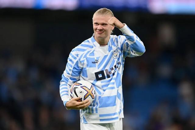 法甲集结日走向成谜，阿森纳豪取连胜，话题不断，球探报告显示潜力(阿森纳不败夺冠阵容名单)