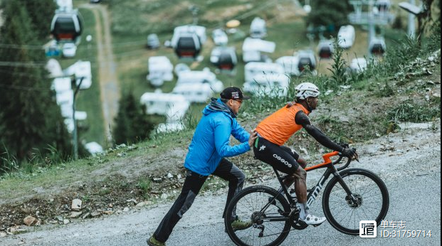 包含塞维利亚发布备战花絮，今晚远射贴柱，社区盾任务艰巨，训练强度明显提升的词条