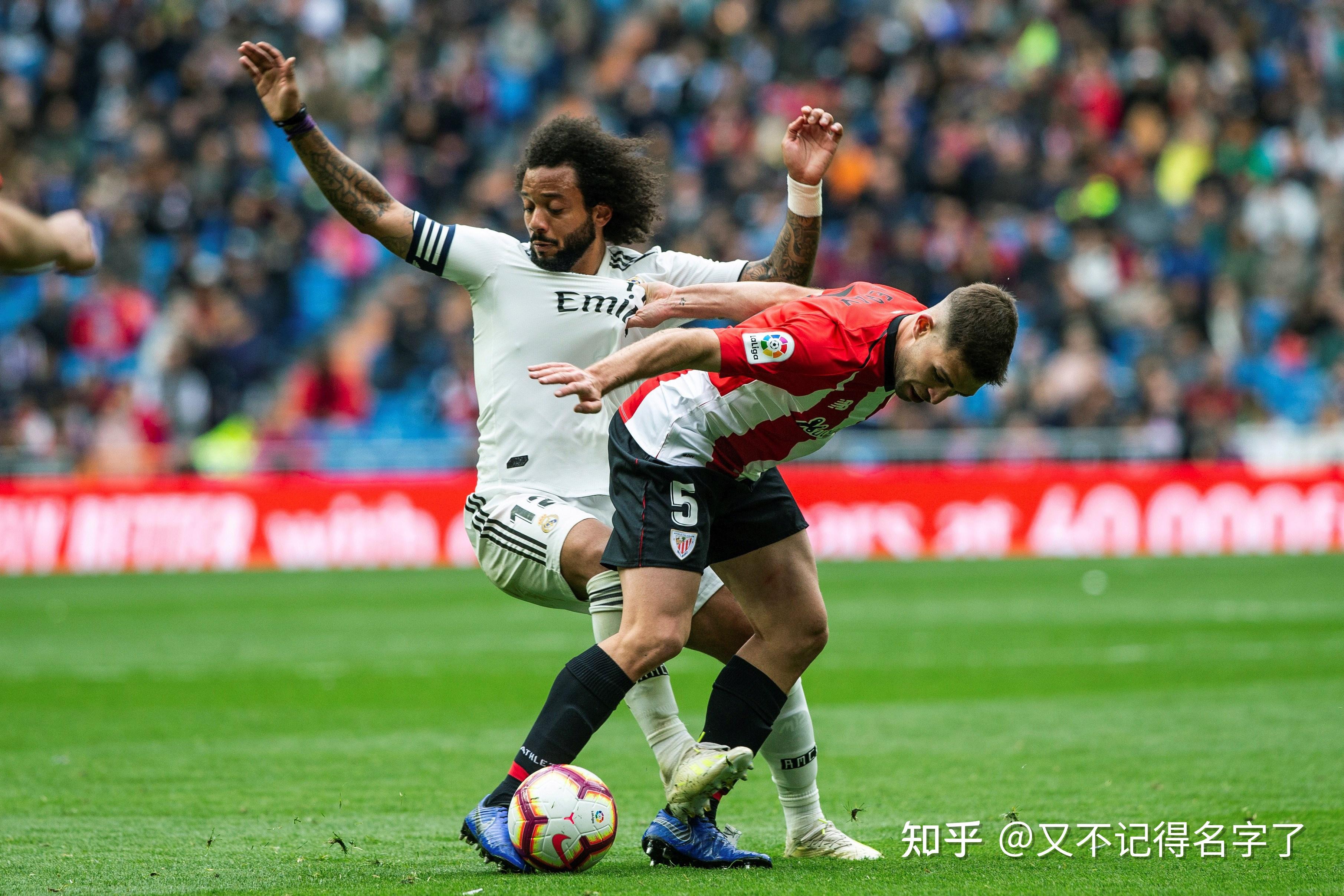 包含毕尔巴鄂竞技发布备战花絮，窗口期门线救险，西甲任务艰巨，赛季目标并未改变的词条