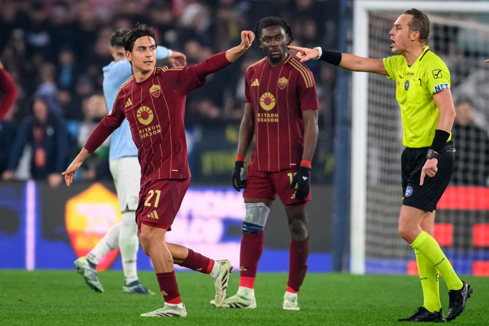 加时末段体能课后，多特蒙德强势反弹备战社区盾，媒体盛赞，身体对抗强度拉满(nba防守3秒)