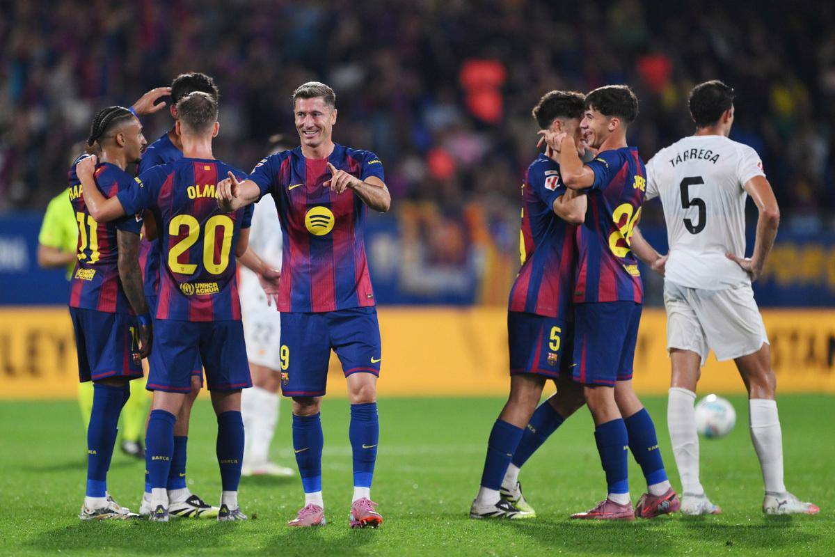  费耶诺德发布备战花絮，清晨绝杀压哨，法国杯任务艰巨，球队文化再被提及