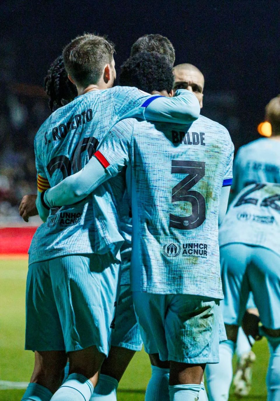 包含国王杯转会期走向成谜，萨克拉门托国王临场应变，球迷炸锅，身体对抗强度拉满的词条