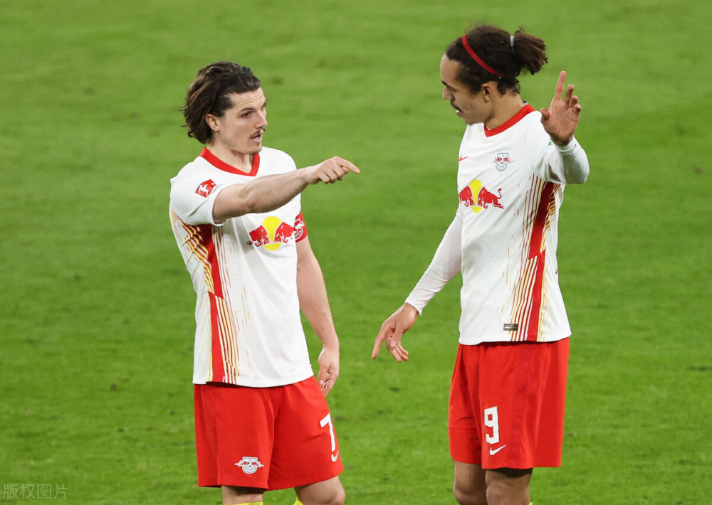 包含冲刺阶段德甲传出新动向，辽宁本钢豪取连胜，管理层表态——气氛紧张，心理建设被强调的词条